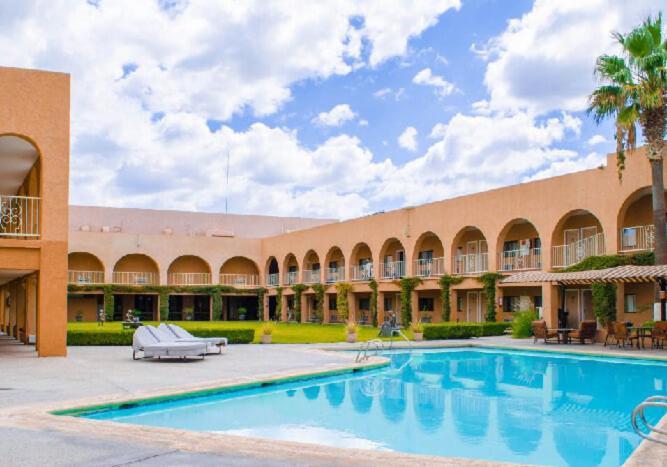 Hotel Santa Fe Camargo ภายนอก รูปภาพ