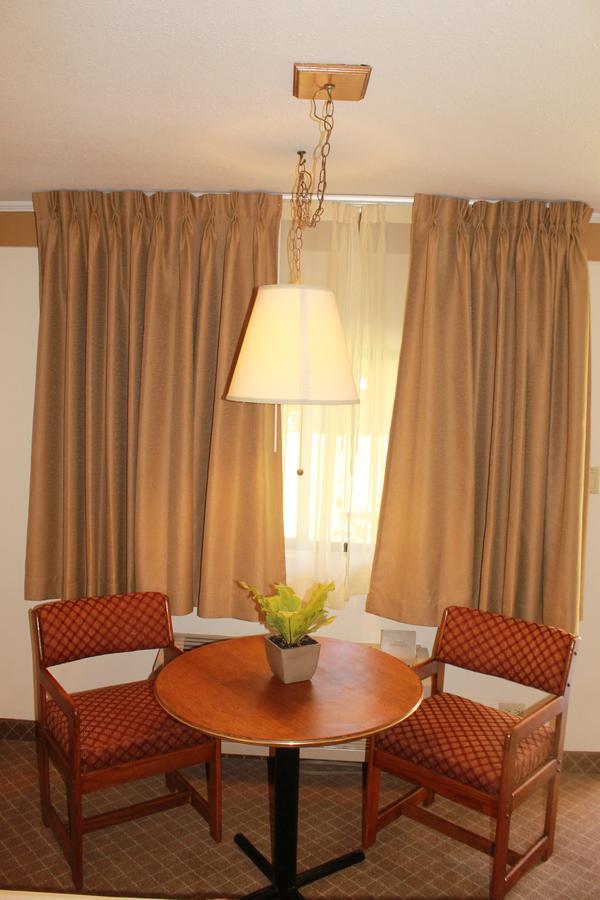 Hotel Santa Fe Camargo ภายนอก รูปภาพ
